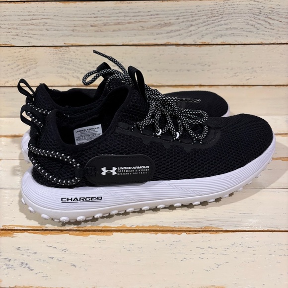 Under Armour Fat Tire Black and White Athletic Shoes with Lightweight Design - Picture 6 of 10
